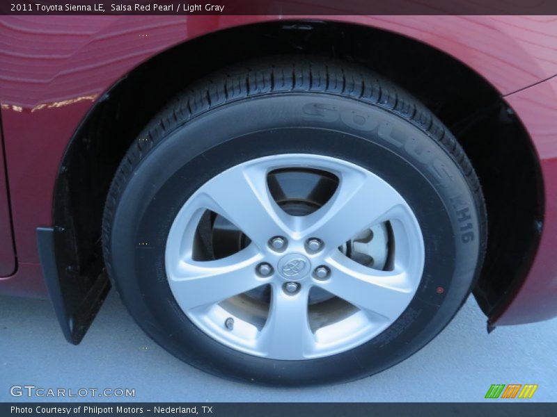 Salsa Red Pearl / Light Gray 2011 Toyota Sienna LE