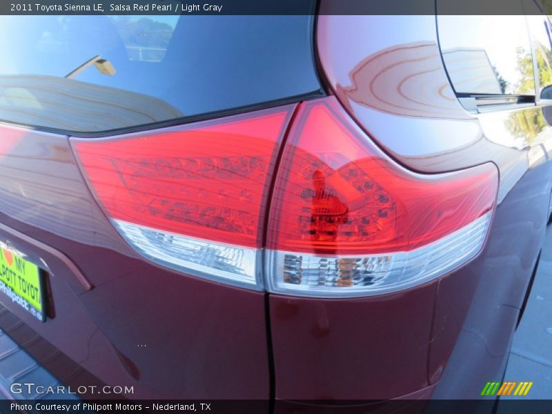 Salsa Red Pearl / Light Gray 2011 Toyota Sienna LE