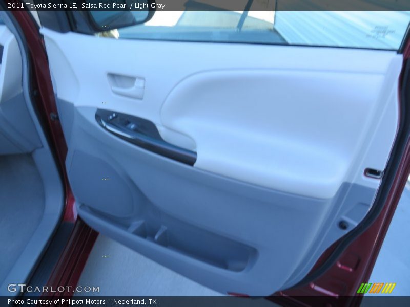 Salsa Red Pearl / Light Gray 2011 Toyota Sienna LE
