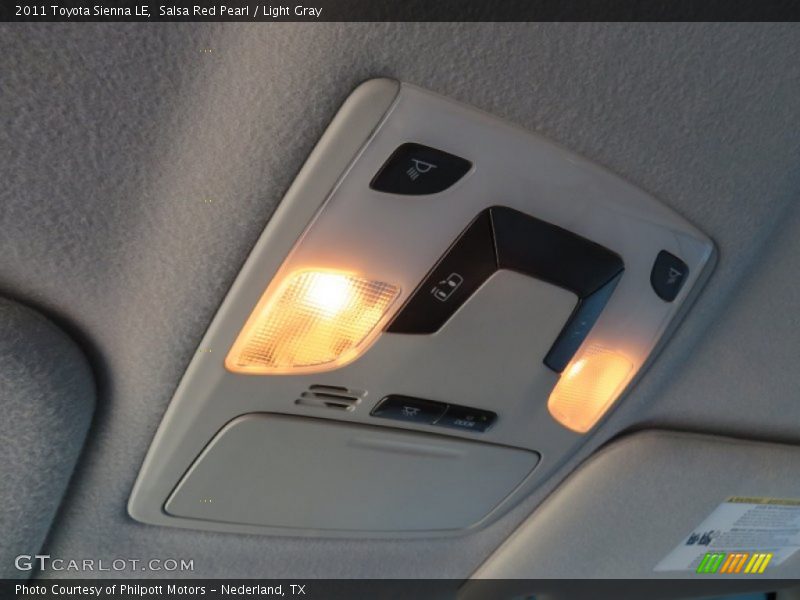 Salsa Red Pearl / Light Gray 2011 Toyota Sienna LE