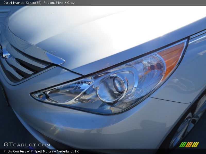 Radiant Silver / Gray 2014 Hyundai Sonata SE