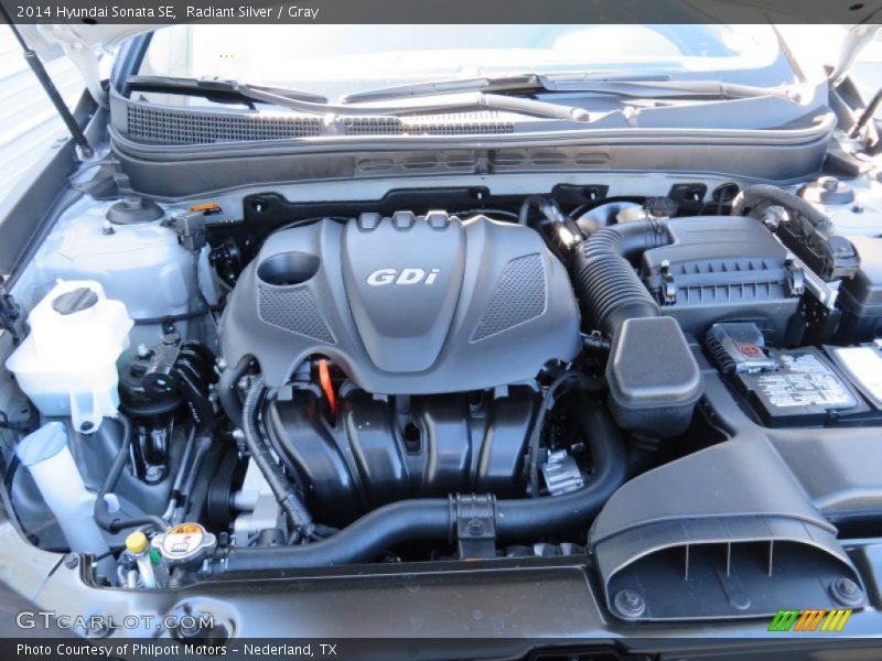 Radiant Silver / Gray 2014 Hyundai Sonata SE