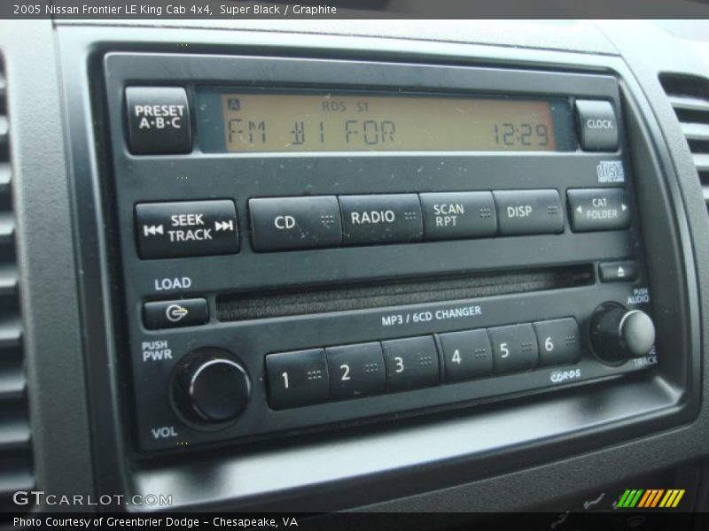 Super Black / Graphite 2005 Nissan Frontier LE King Cab 4x4