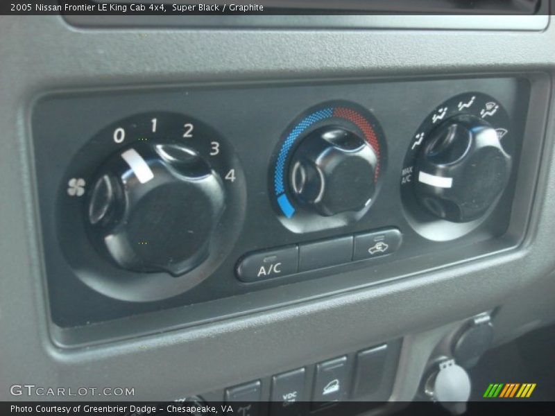 Super Black / Graphite 2005 Nissan Frontier LE King Cab 4x4