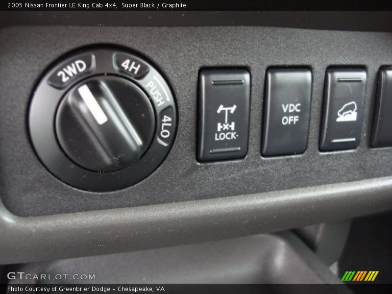 Super Black / Graphite 2005 Nissan Frontier LE King Cab 4x4