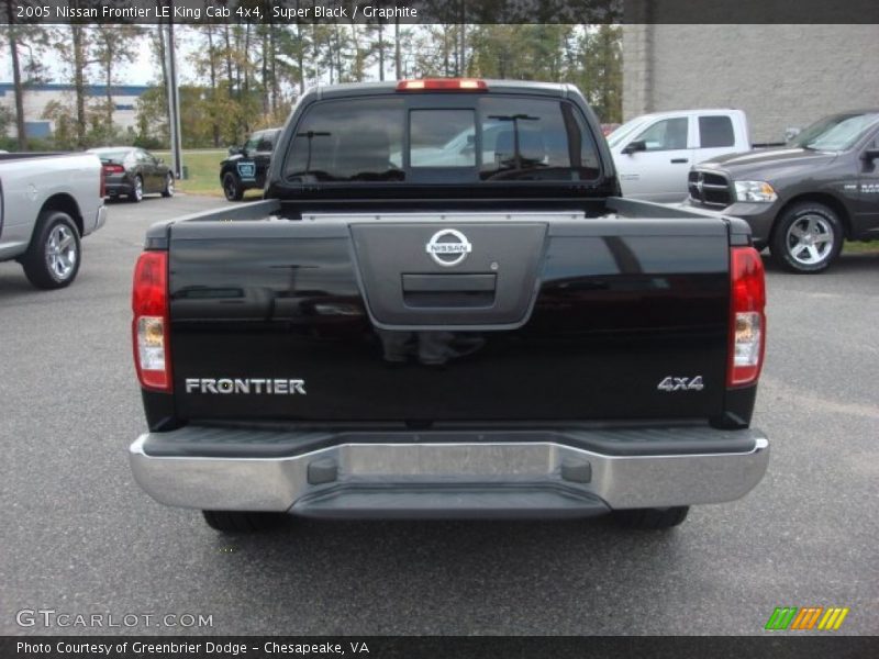 Super Black / Graphite 2005 Nissan Frontier LE King Cab 4x4