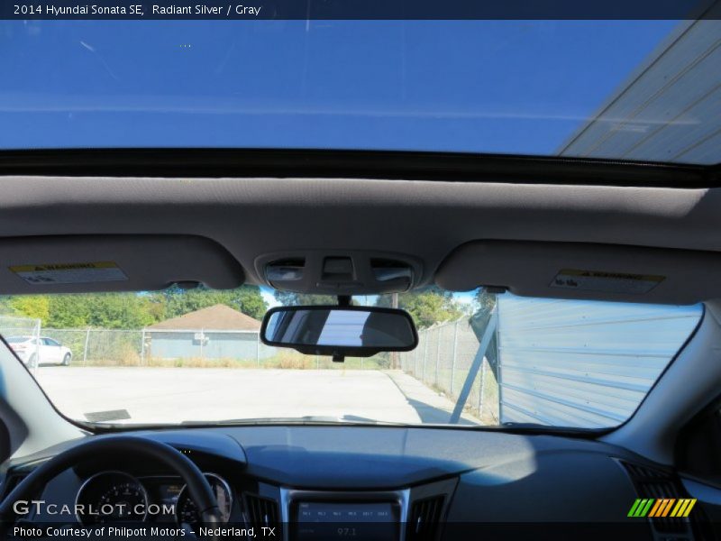 Radiant Silver / Gray 2014 Hyundai Sonata SE
