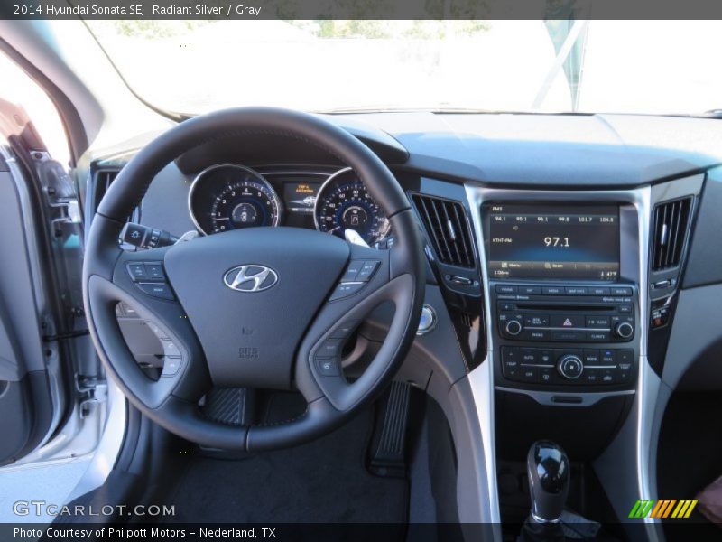 Radiant Silver / Gray 2014 Hyundai Sonata SE