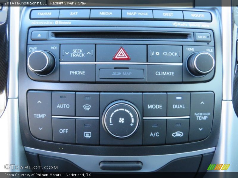 Radiant Silver / Gray 2014 Hyundai Sonata SE