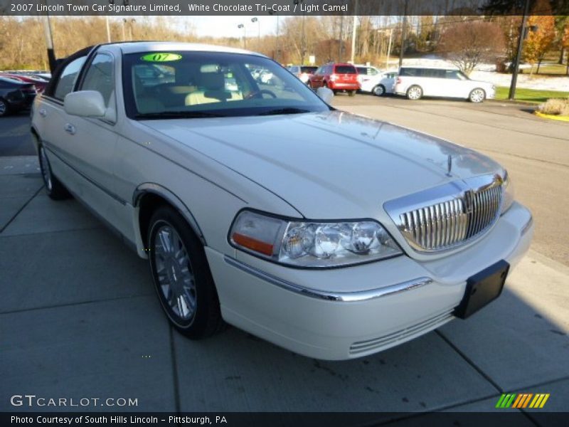 White Chocolate Tri-Coat / Light Camel 2007 Lincoln Town Car Signature Limited