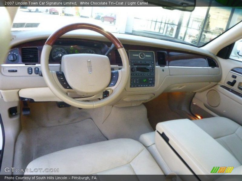 White Chocolate Tri-Coat / Light Camel 2007 Lincoln Town Car Signature Limited