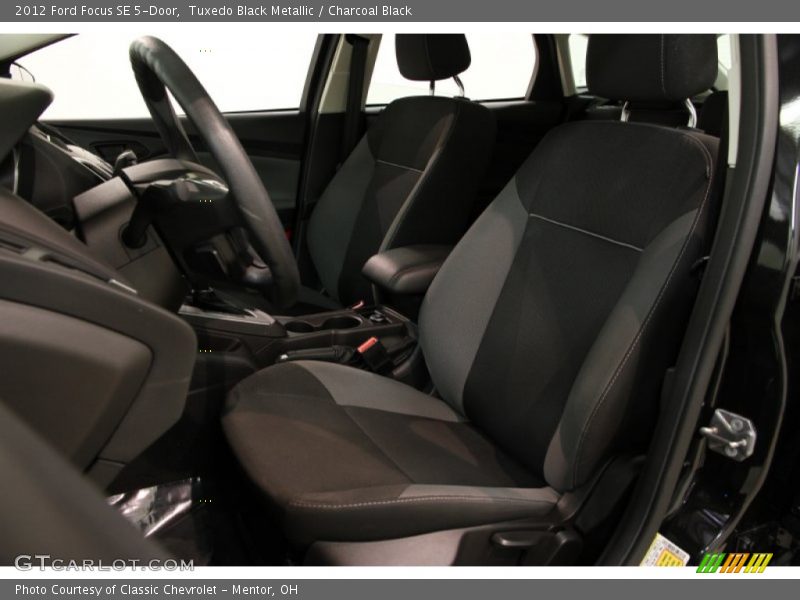 Tuxedo Black Metallic / Charcoal Black 2012 Ford Focus SE 5-Door