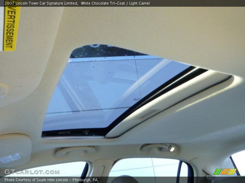 White Chocolate Tri-Coat / Light Camel 2007 Lincoln Town Car Signature Limited