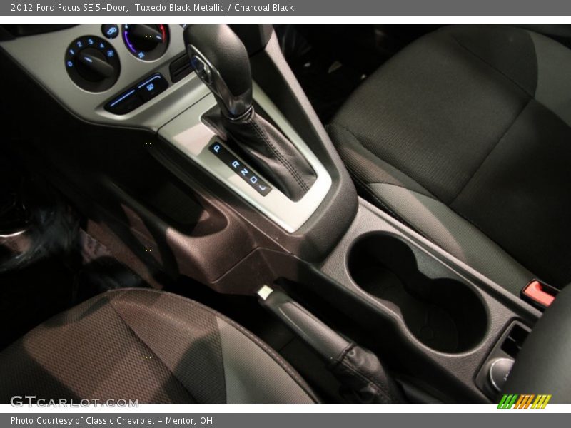 Tuxedo Black Metallic / Charcoal Black 2012 Ford Focus SE 5-Door
