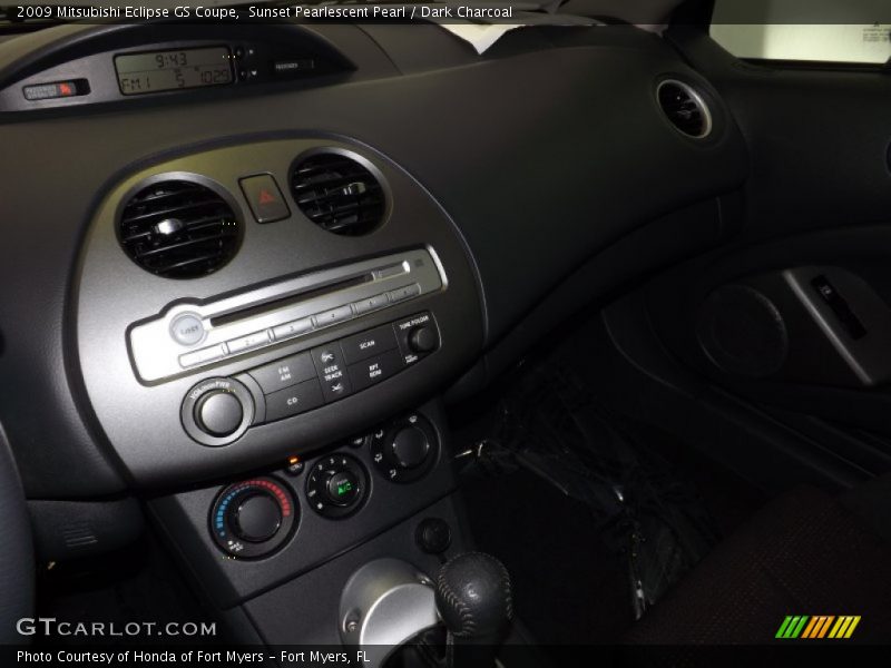Sunset Pearlescent Pearl / Dark Charcoal 2009 Mitsubishi Eclipse GS Coupe
