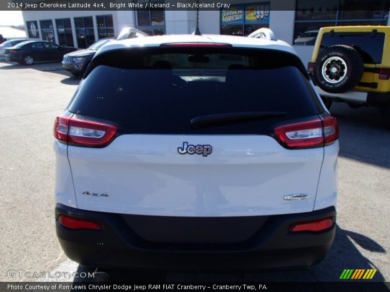 Bright White / Iceland - Black/Iceland Gray 2014 Jeep Cherokee Latitude 4x4