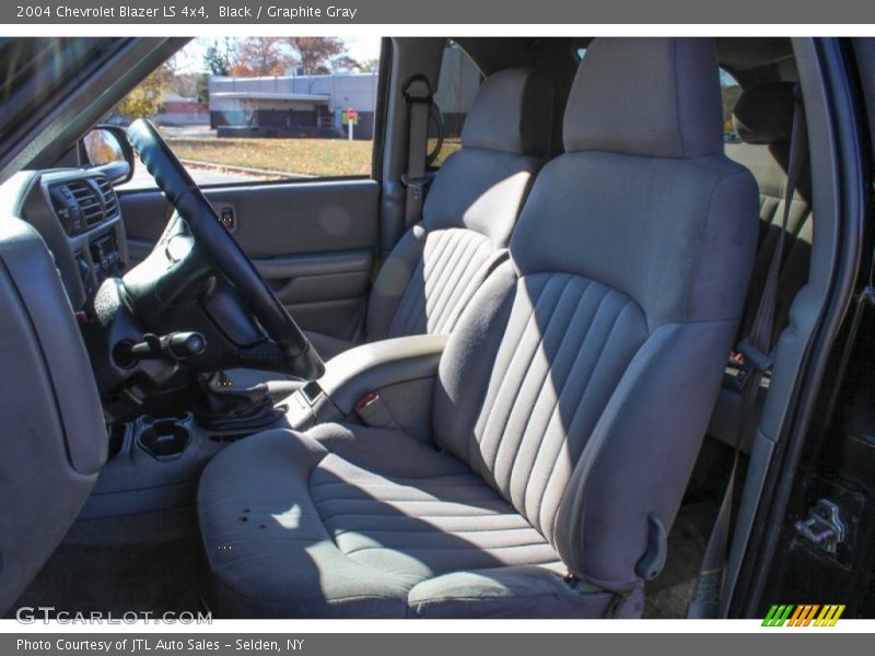 Black / Graphite Gray 2004 Chevrolet Blazer LS 4x4