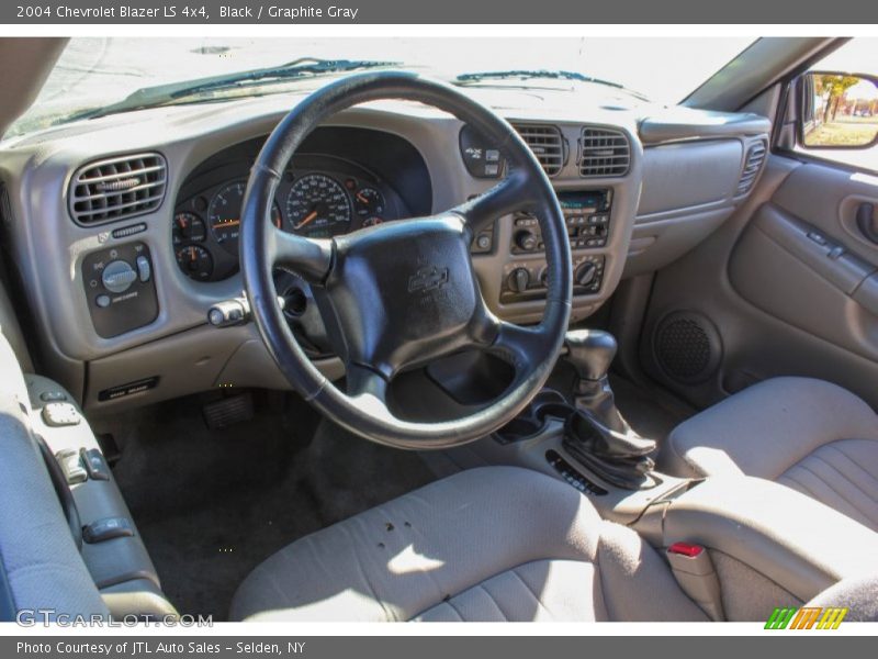 Black / Graphite Gray 2004 Chevrolet Blazer LS 4x4