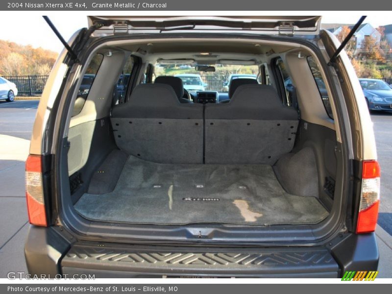 Granite Metallic / Charcoal 2004 Nissan Xterra XE 4x4