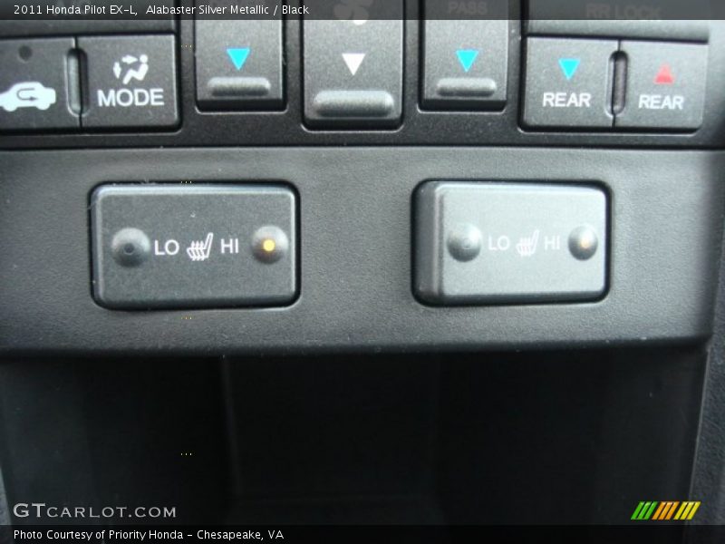 Alabaster Silver Metallic / Black 2011 Honda Pilot EX-L