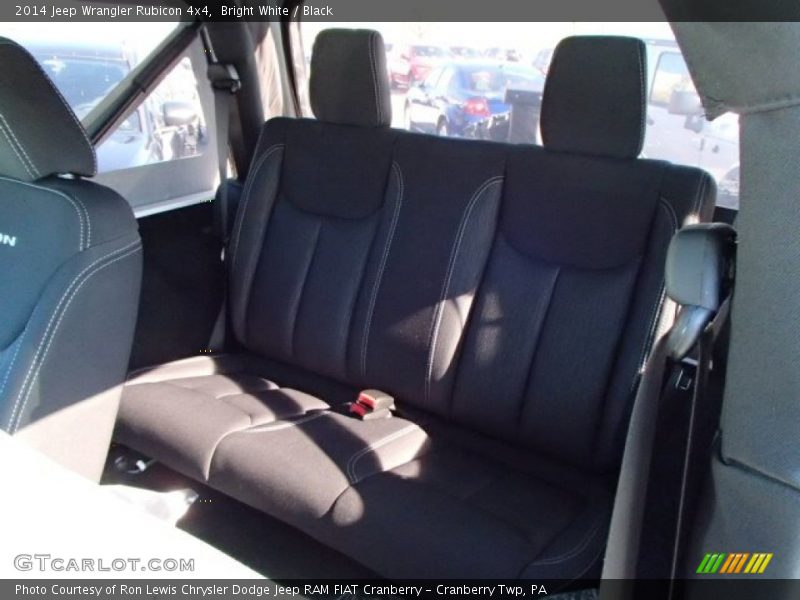 Bright White / Black 2014 Jeep Wrangler Rubicon 4x4