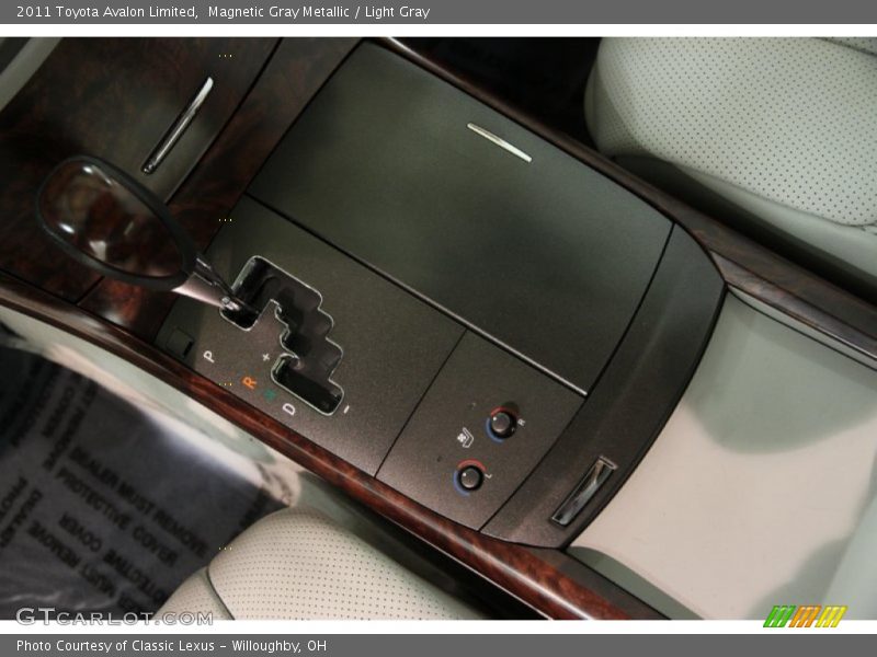 Magnetic Gray Metallic / Light Gray 2011 Toyota Avalon Limited