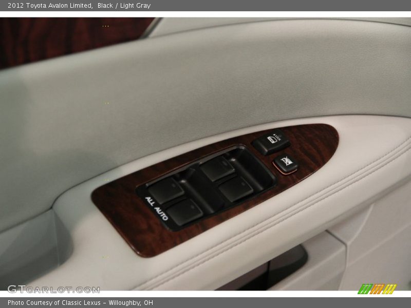 Black / Light Gray 2012 Toyota Avalon Limited
