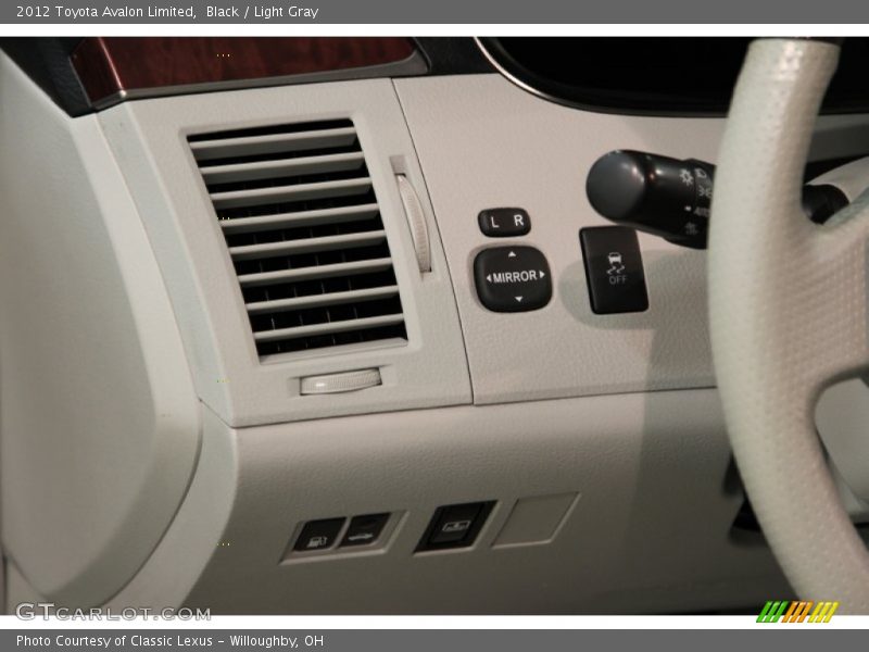 Black / Light Gray 2012 Toyota Avalon Limited