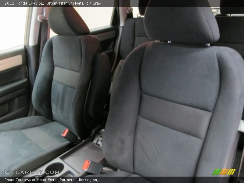 Urban Titanium Metallic / Gray 2011 Honda CR-V SE