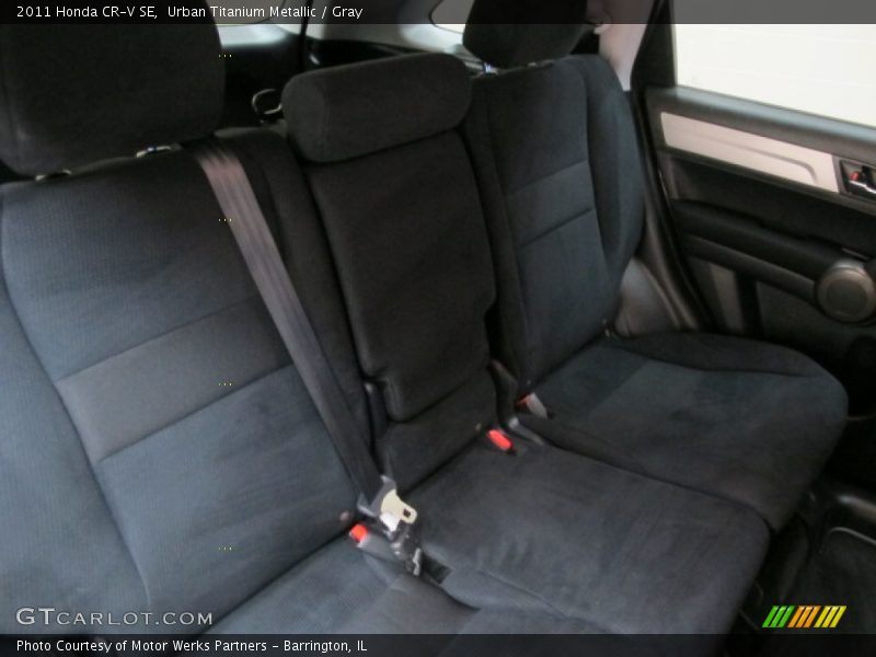 Urban Titanium Metallic / Gray 2011 Honda CR-V SE