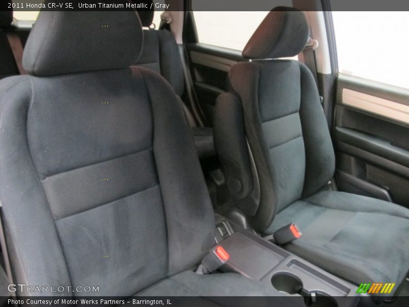 Urban Titanium Metallic / Gray 2011 Honda CR-V SE