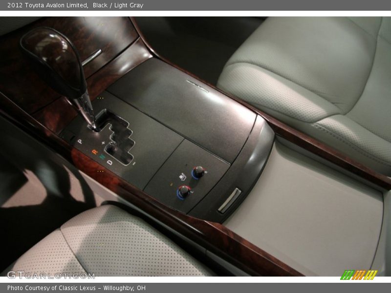 Black / Light Gray 2012 Toyota Avalon Limited