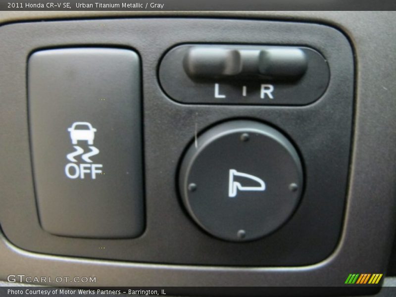 Urban Titanium Metallic / Gray 2011 Honda CR-V SE