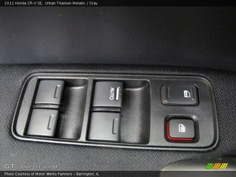 Urban Titanium Metallic / Gray 2011 Honda CR-V SE