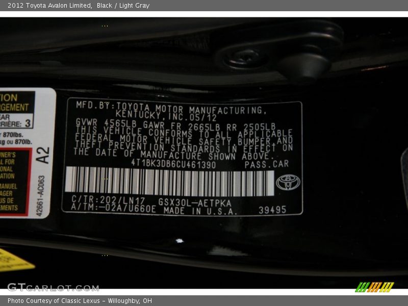 Black / Light Gray 2012 Toyota Avalon Limited