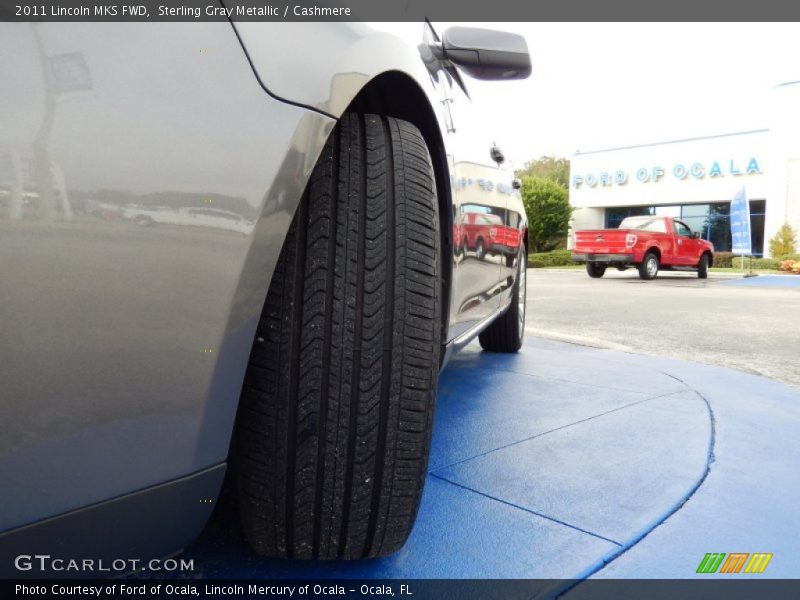 Sterling Gray Metallic / Cashmere 2011 Lincoln MKS FWD