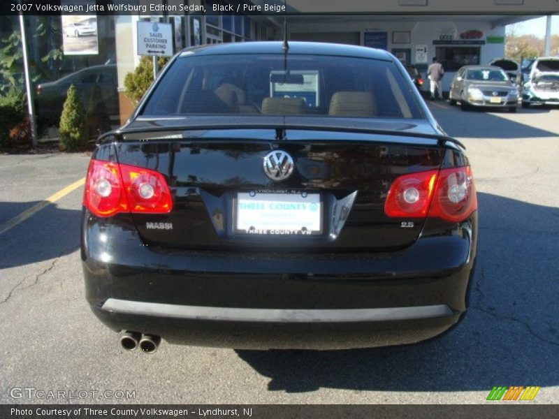 Black / Pure Beige 2007 Volkswagen Jetta Wolfsburg Edition Sedan