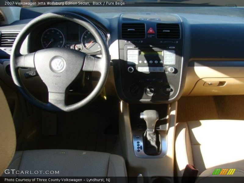 Black / Pure Beige 2007 Volkswagen Jetta Wolfsburg Edition Sedan