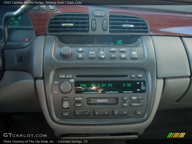 Sterling Silver / Dark Gray 2003 Cadillac DeVille Sedan