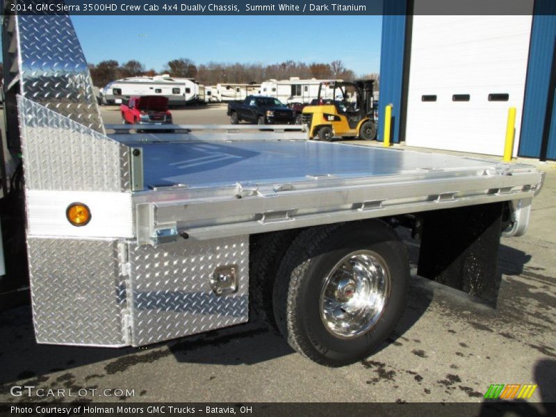 Summit White / Dark Titanium 2014 GMC Sierra 3500HD Crew Cab 4x4 Dually Chassis