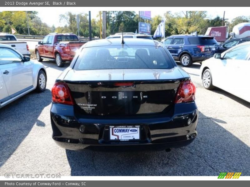 Black / Black 2013 Dodge Avenger SE