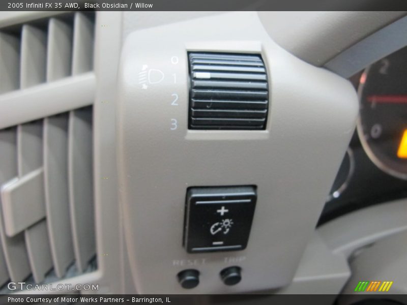 Black Obsidian / Willow 2005 Infiniti FX 35 AWD