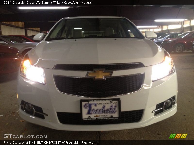 Summit White / Cocoa/Light Neutral 2014 Chevrolet Cruze LT
