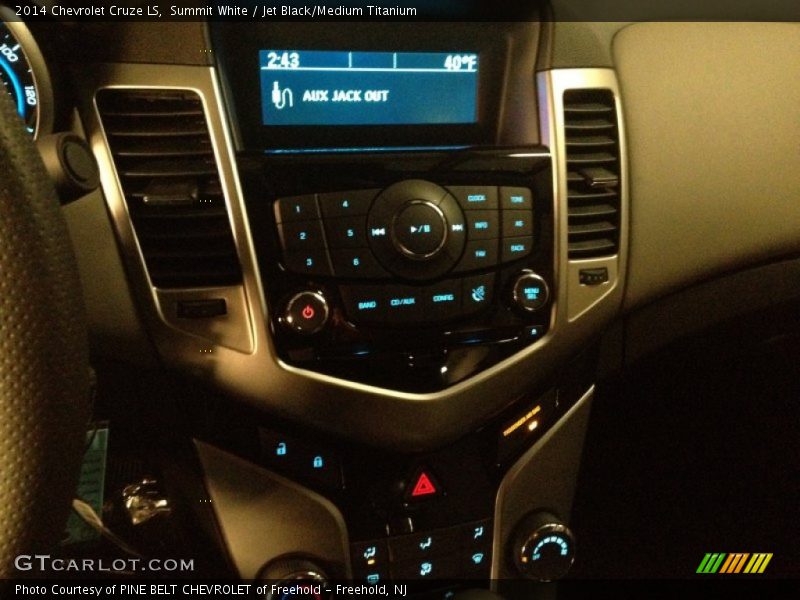 Summit White / Jet Black/Medium Titanium 2014 Chevrolet Cruze LS