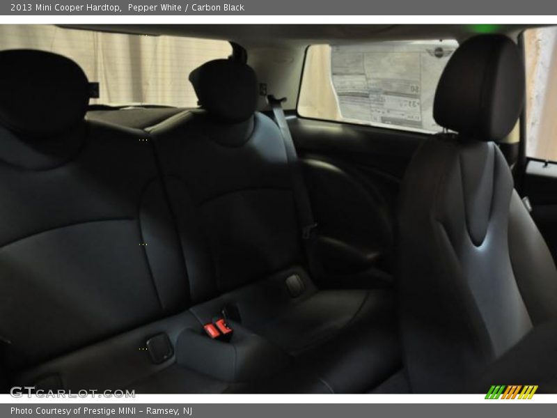 Pepper White / Carbon Black 2013 Mini Cooper Hardtop