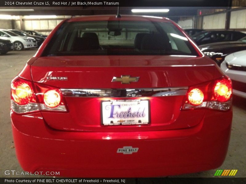 Red Hot / Jet Black/Medium Titanium 2014 Chevrolet Cruze LS