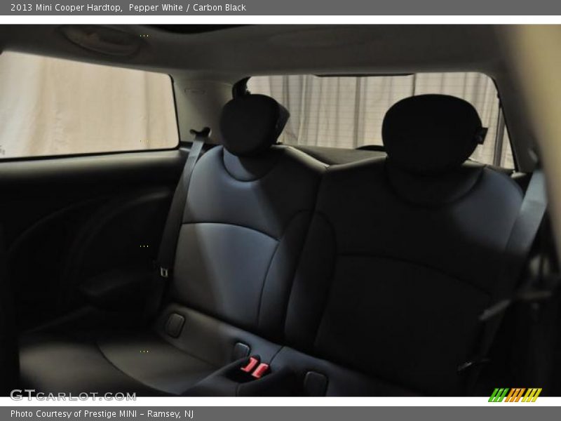 Pepper White / Carbon Black 2013 Mini Cooper Hardtop