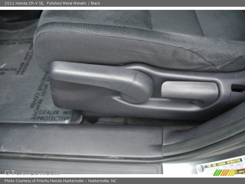 Polished Metal Metallic / Black 2011 Honda CR-V SE