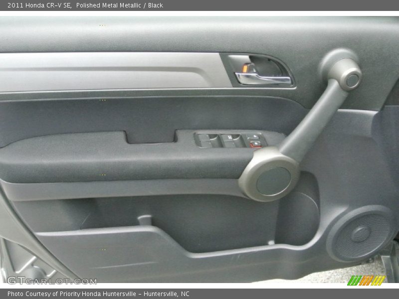 Polished Metal Metallic / Black 2011 Honda CR-V SE