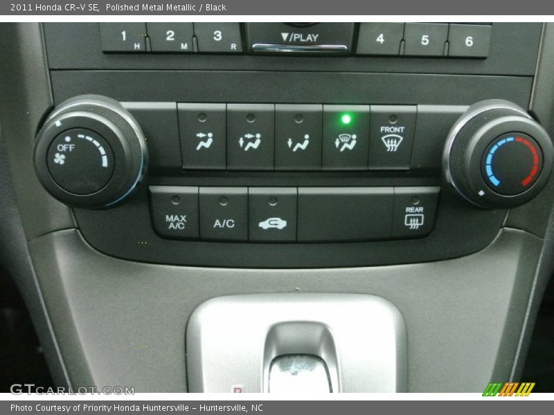 Polished Metal Metallic / Black 2011 Honda CR-V SE